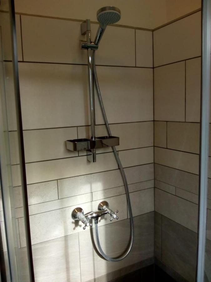 Aldo, Not For Parties, Not A Hotel, Room With Shared Bathroom, No Kitchen Amsterdam Exterior foto