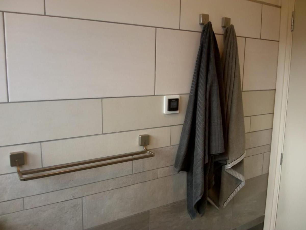 Aldo, Not For Parties, Not A Hotel, Room With Shared Bathroom, No Kitchen Amsterdam Exterior foto