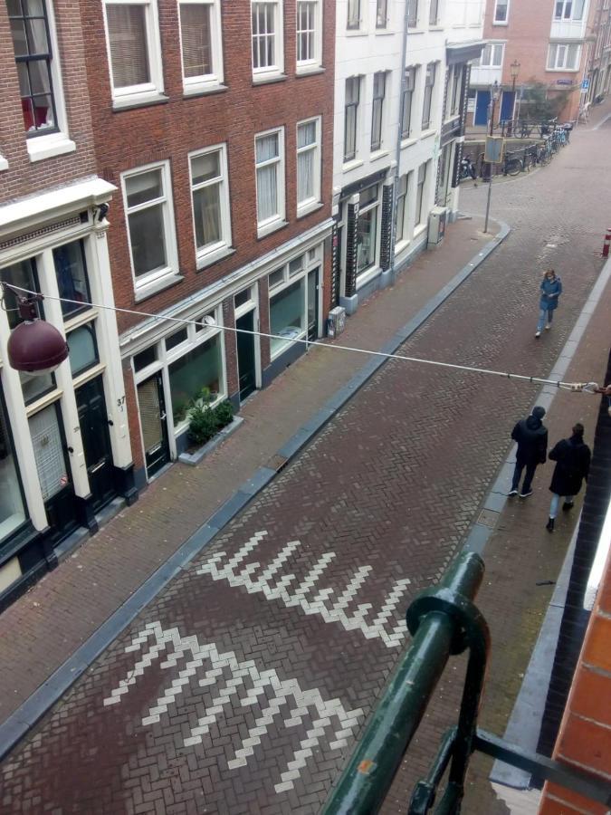 Aldo, Not For Parties, Not A Hotel, Room With Shared Bathroom, No Kitchen Amsterdam Exterior foto