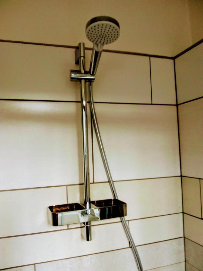 Aldo, Not For Parties, Not A Hotel, Room With Shared Bathroom, No Kitchen Amsterdam Exterior foto