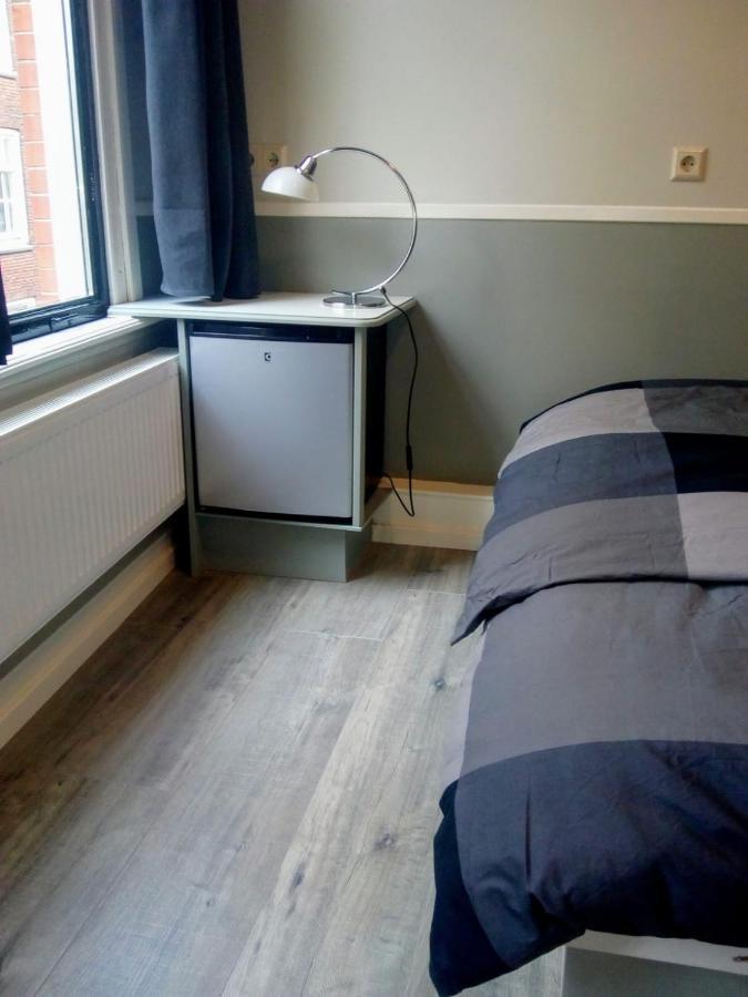 Aldo, Not For Parties, Not A Hotel, Room With Shared Bathroom, No Kitchen Amsterdam Exterior foto